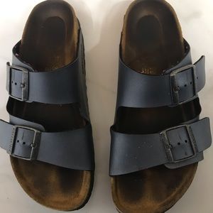 Gray/Silver Birkenstock’s size 39